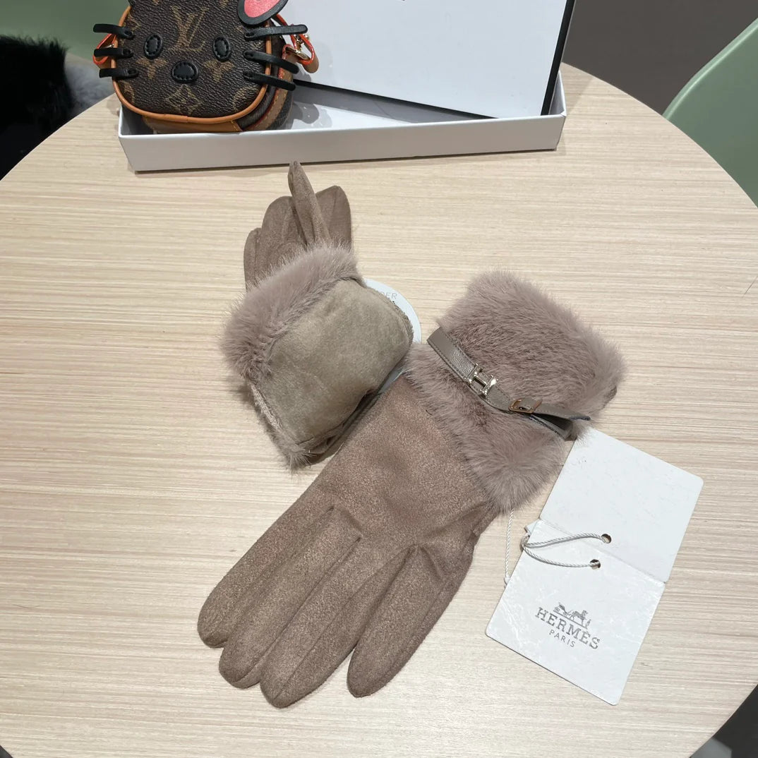 Cold resistant and warm plush windproof gloves