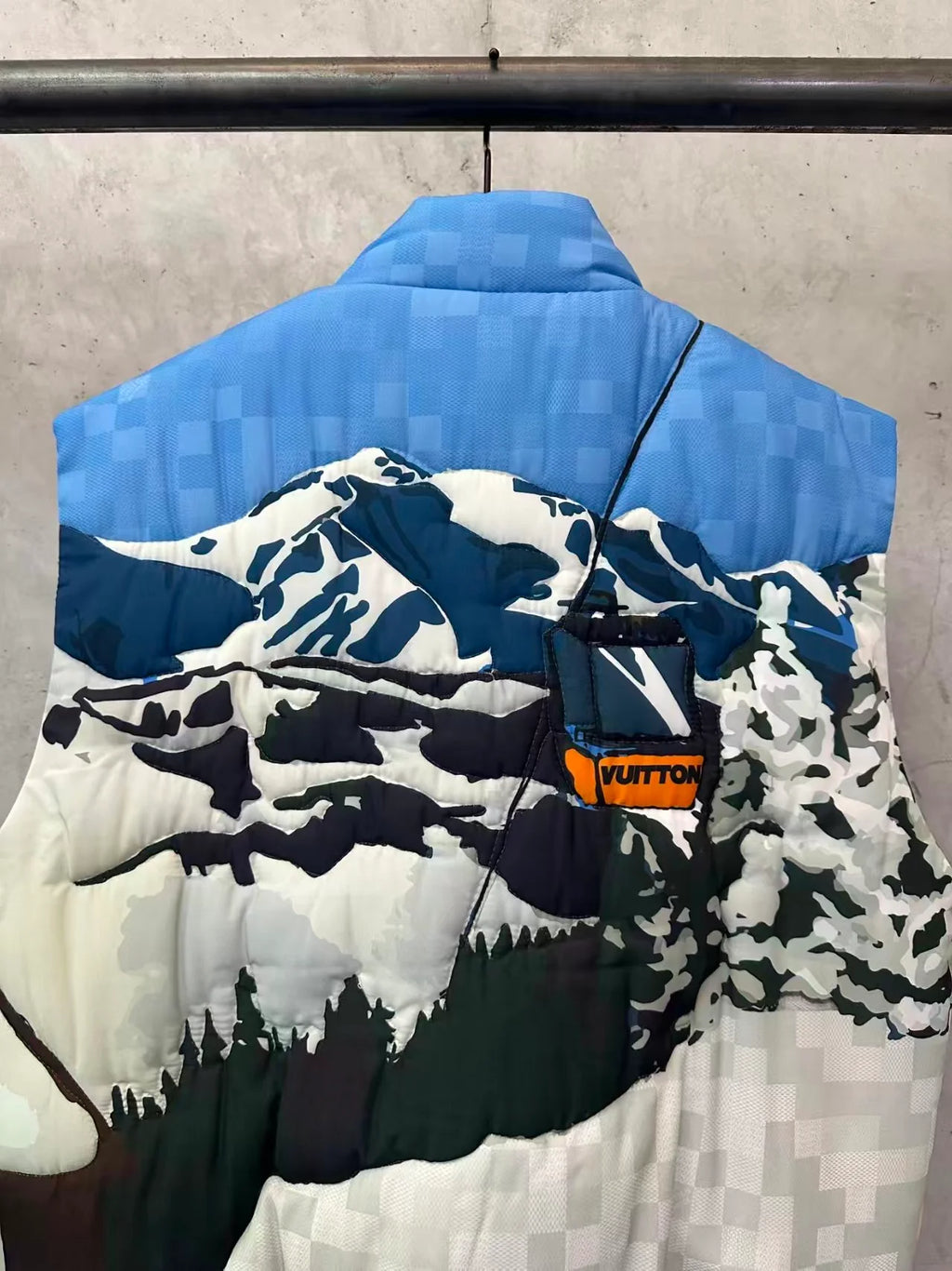 New sleeveless stitch vest jacket