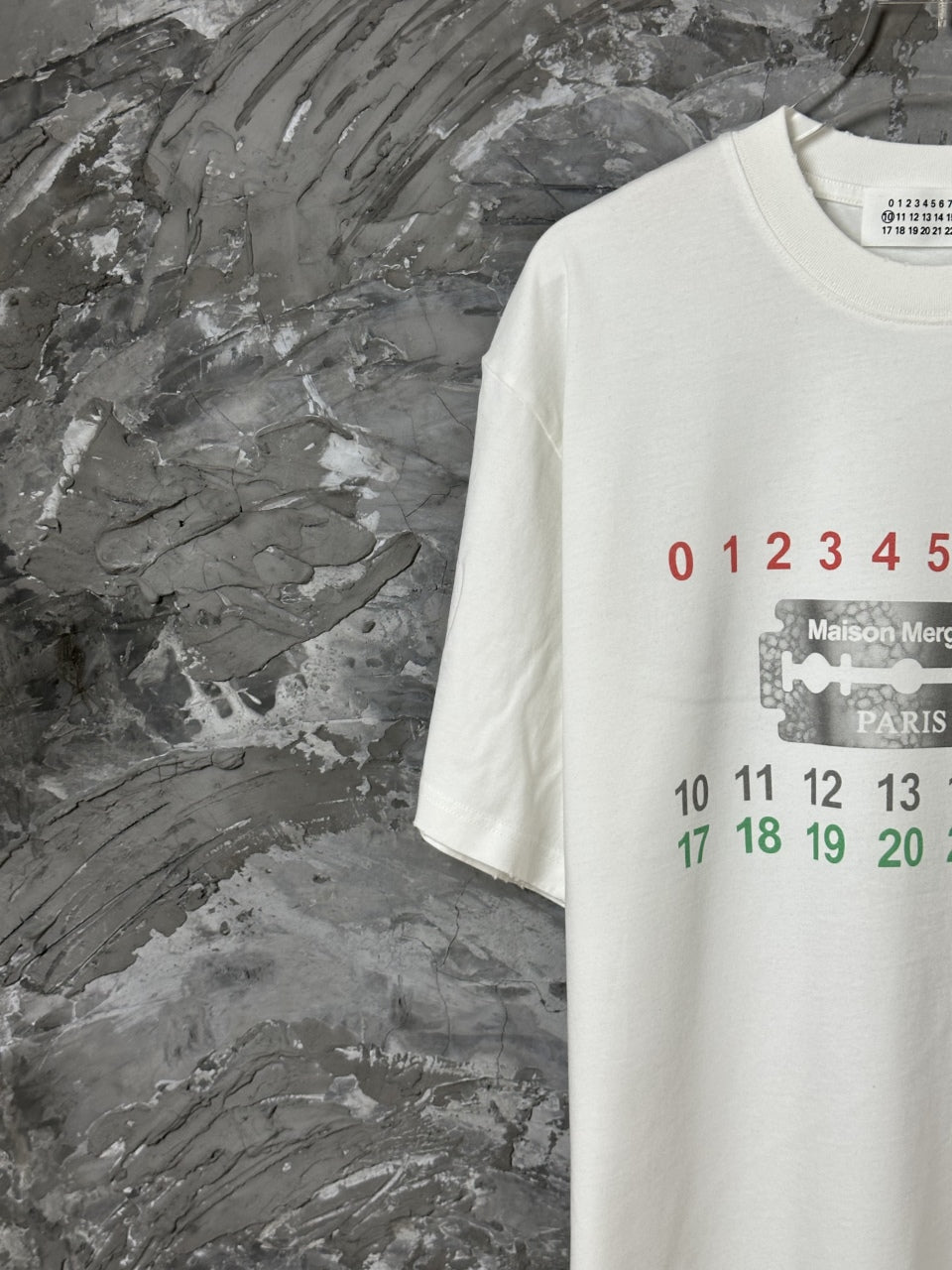 Loose fit T-shirt for both men and women