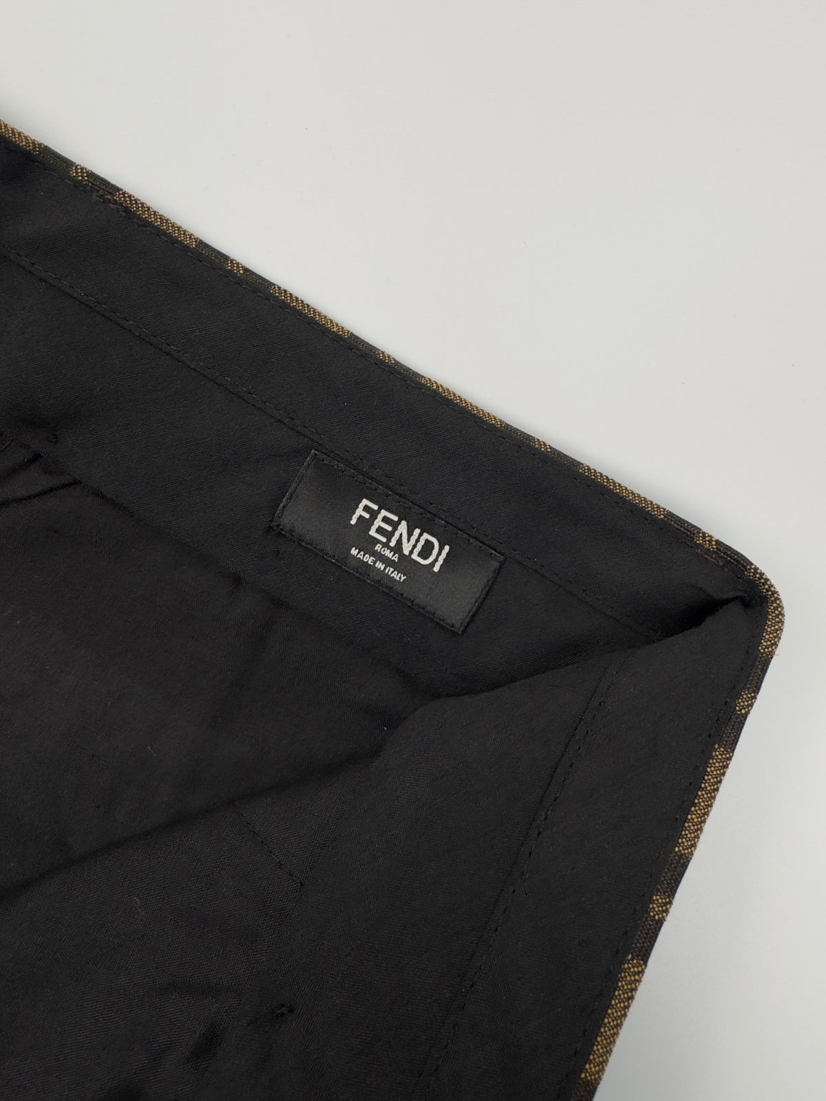 Presbyopia printed shorts