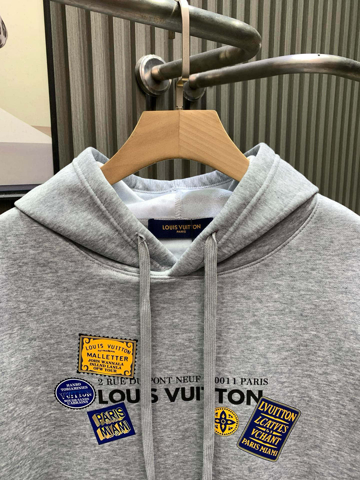 New printed hooded sweatshirt