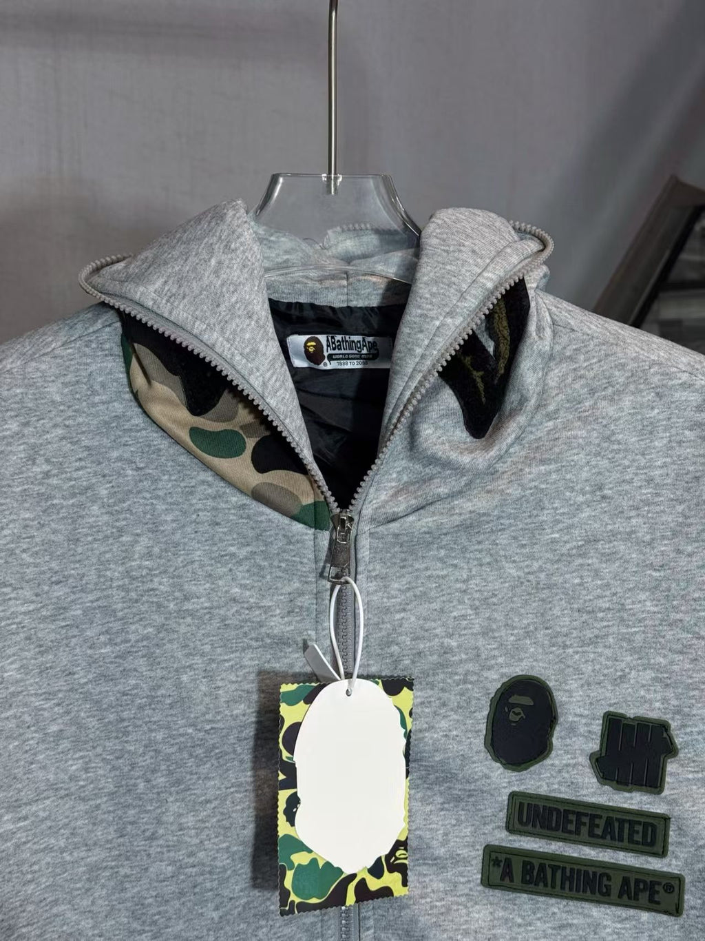 Smiling hooded zipper jacket