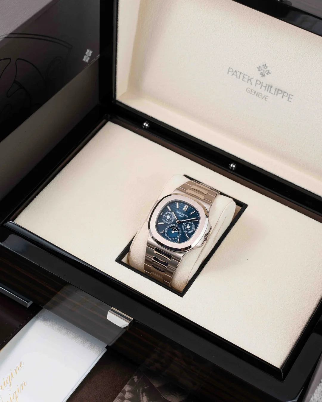 Nautilus 5740/1G Perpetual Calendar