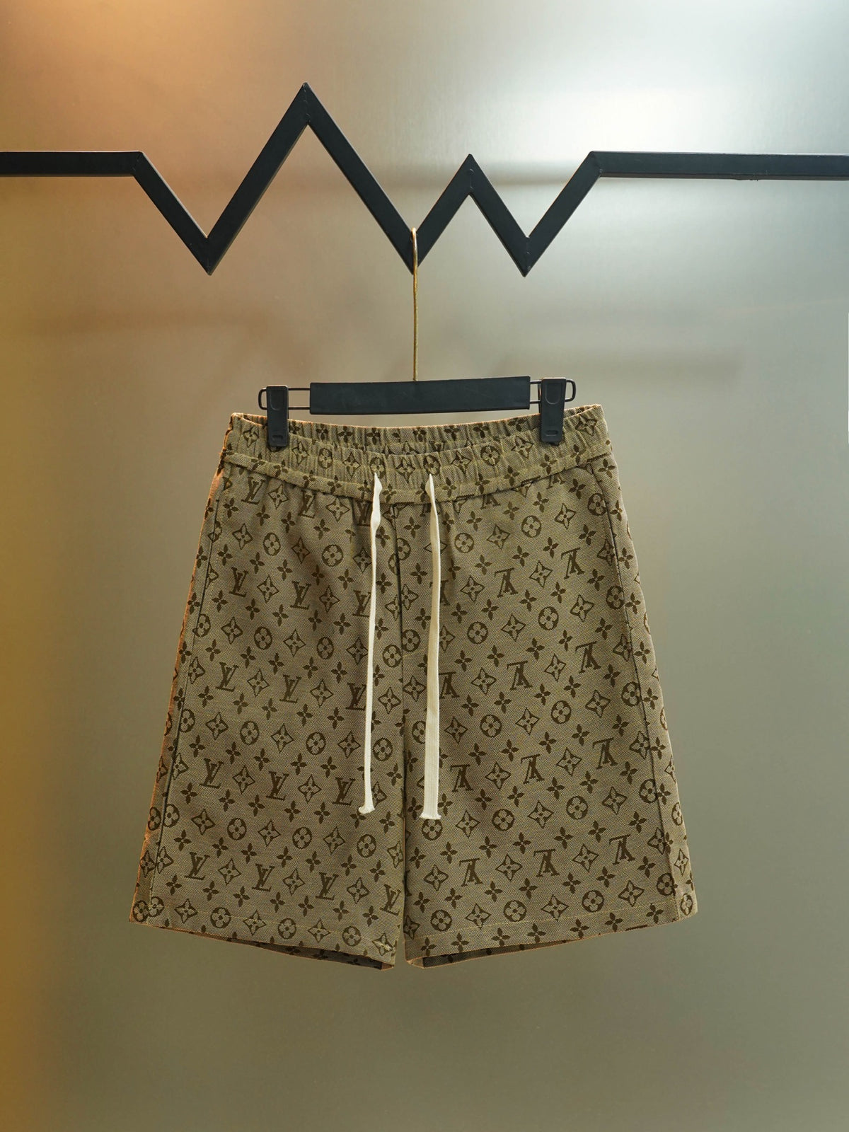New side woven embroidered shorts