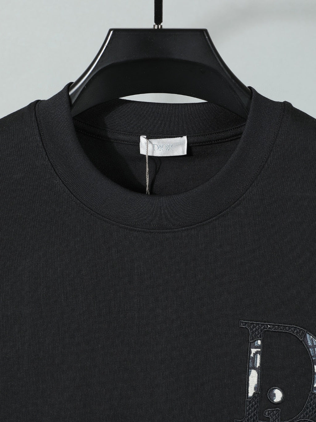 Chest letters 🪡 Embroidery+Simplified Letter Large Logo T-shirt at the Back