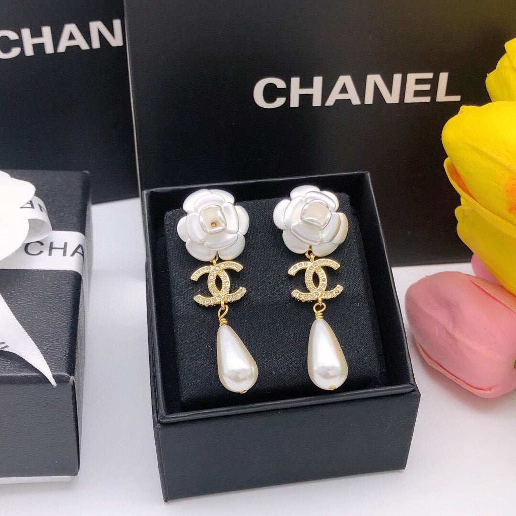 Latest model 🆕🆕 flower 🌼 Earnail gold] Consistent ZP brass material