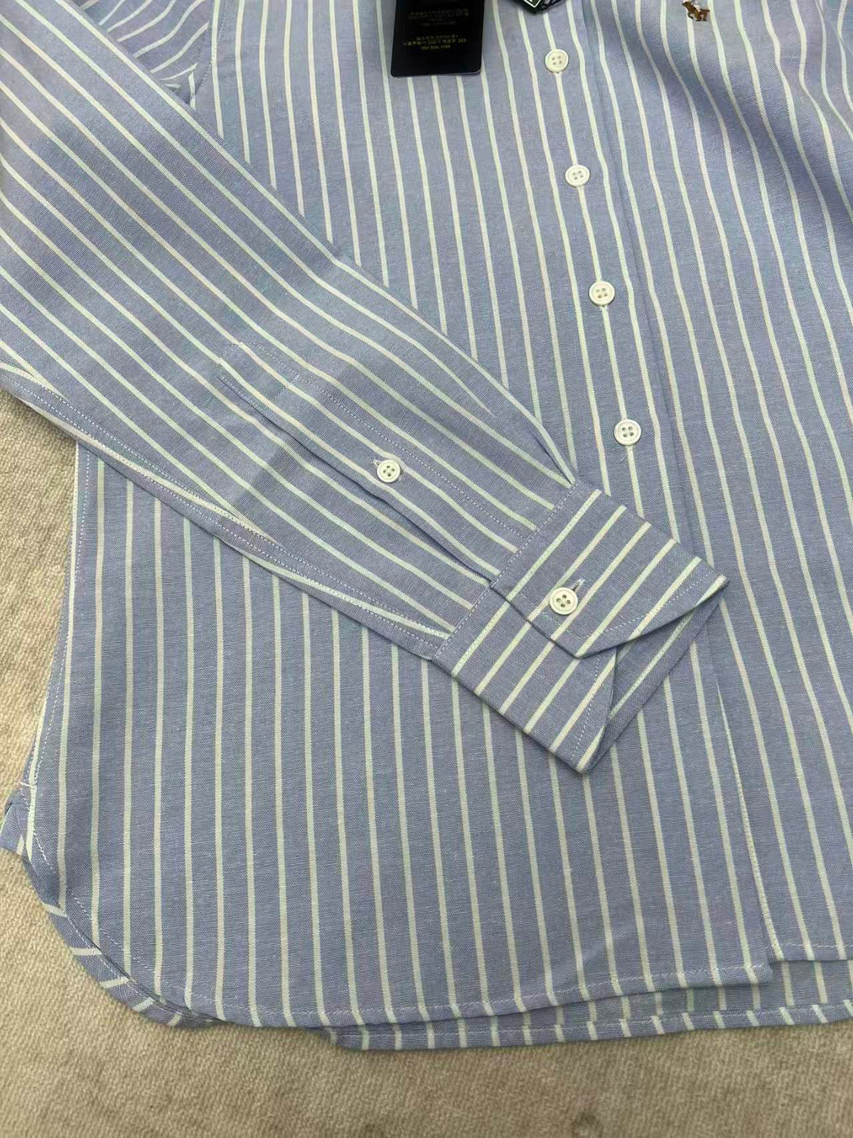 New vertical striped long sleeved shirt