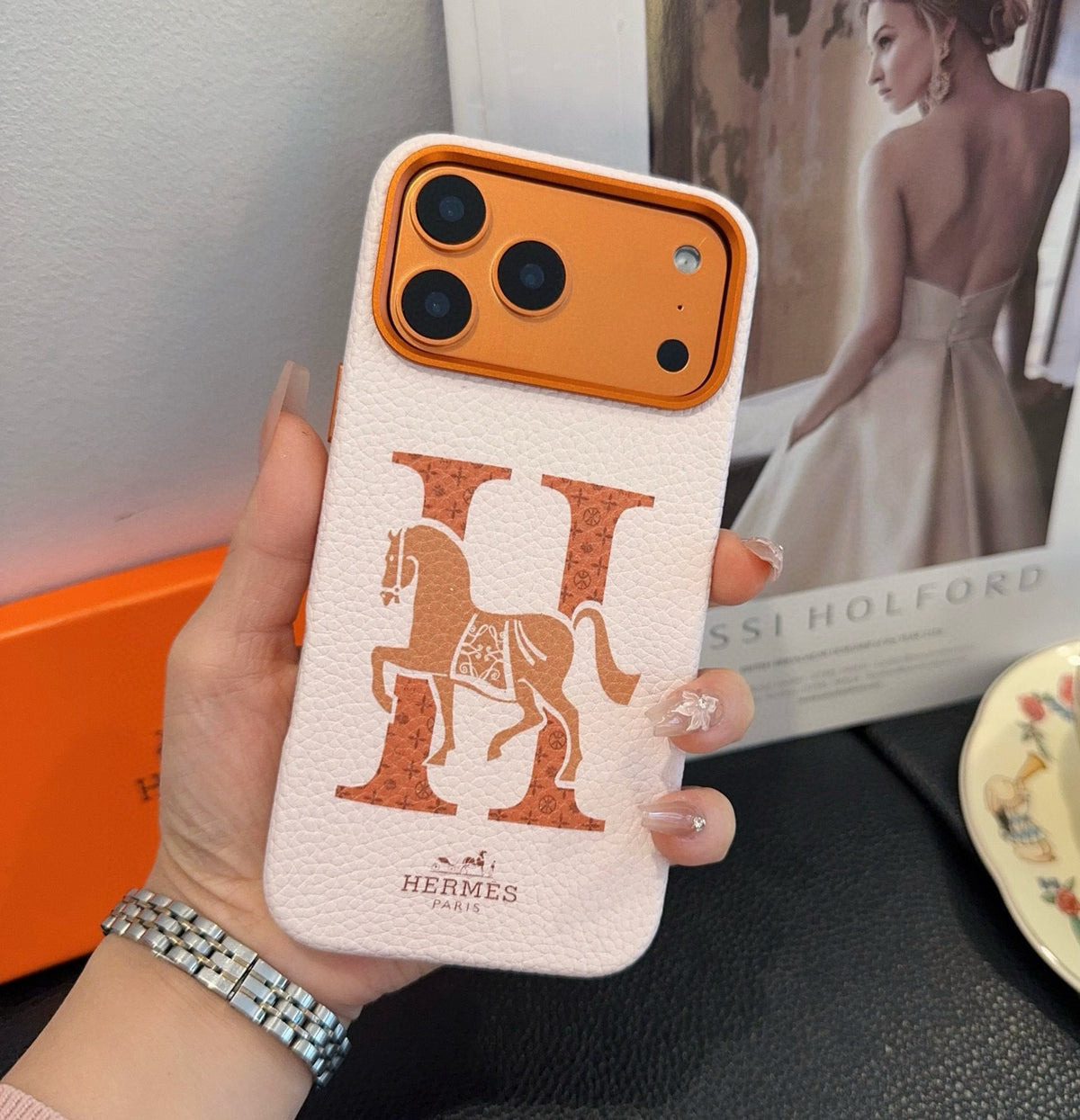 All inclusive lychee patterned phone case