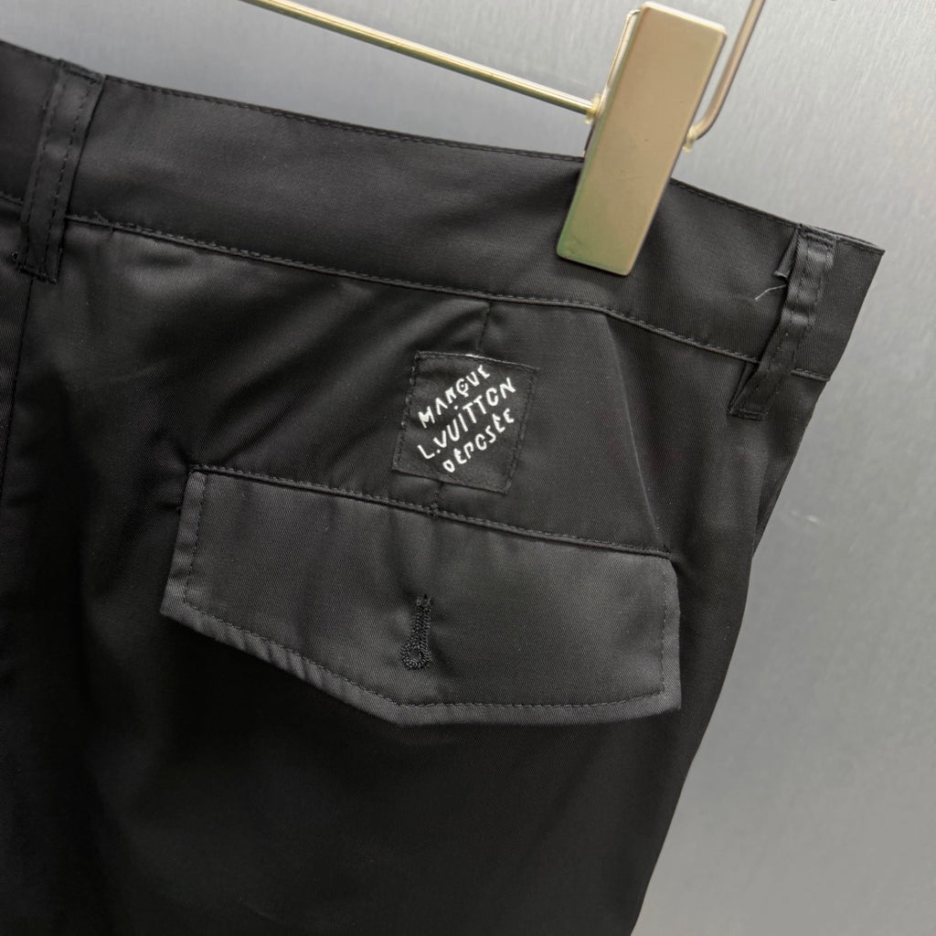 Old flower three-dimensional pocket workwear shorts