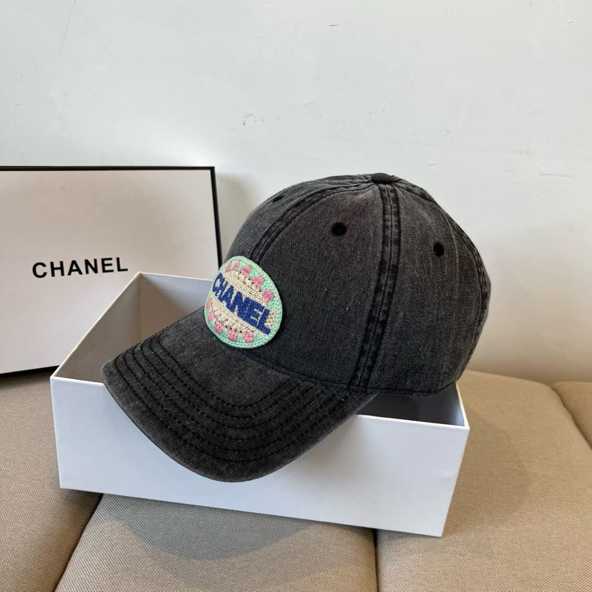 Explosive letter embroidered baseball cap