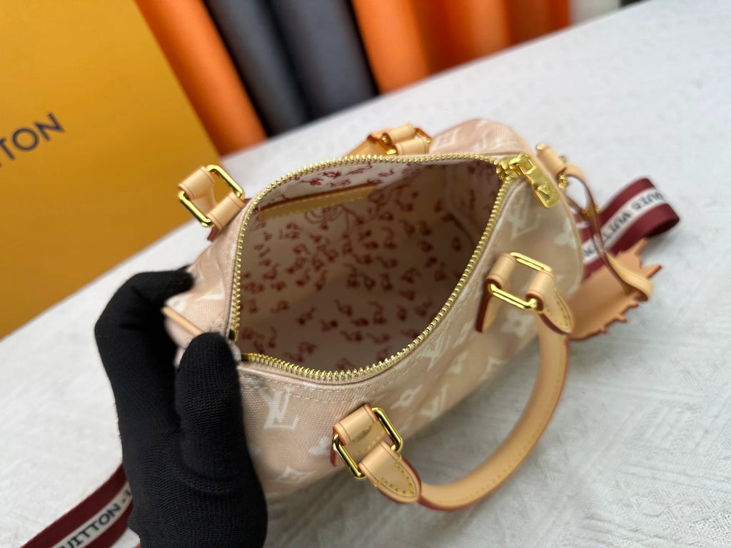 Light beige denim handbag