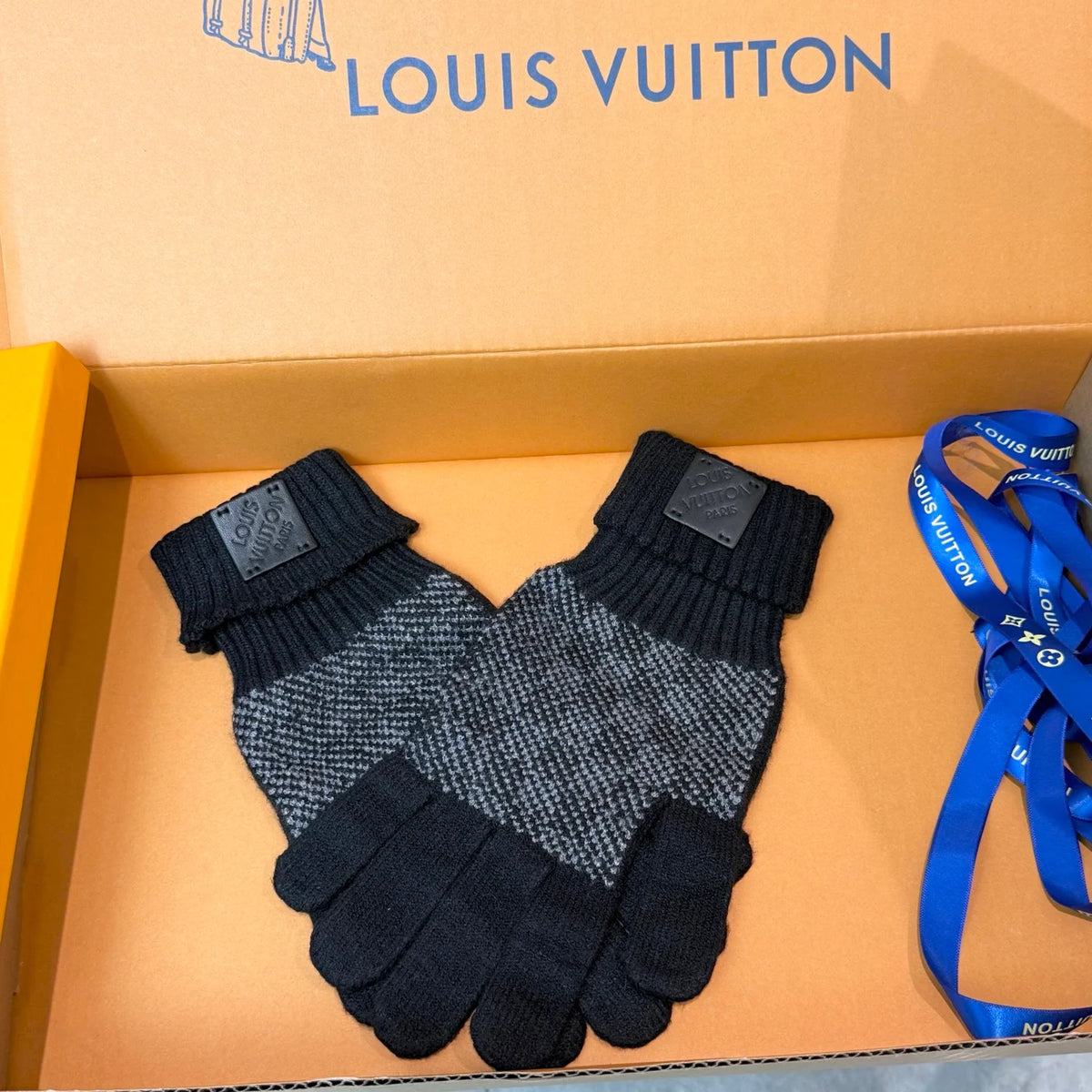 Wool Knitted Gloves 🧤