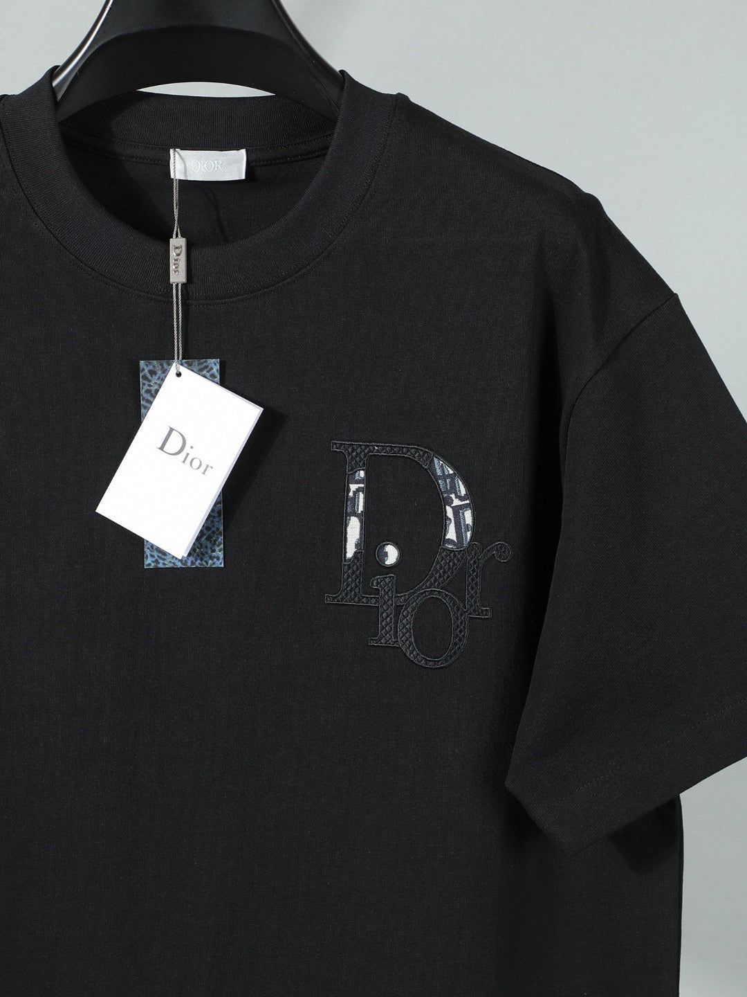 Chest letters 🪡 Embroidery+Simplified Letter Large Logo T-shirt at the Back