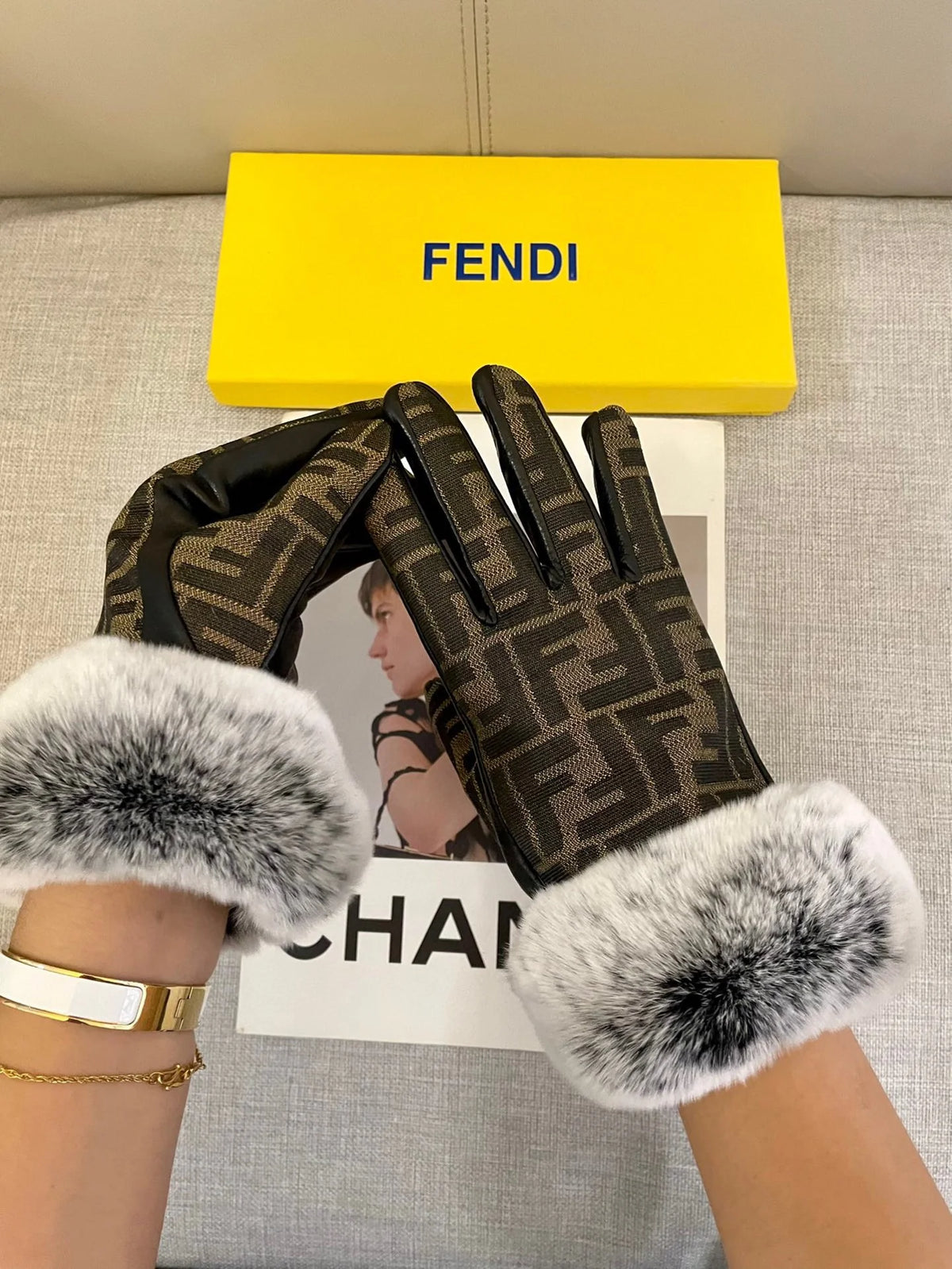 New fabric with leather gloves