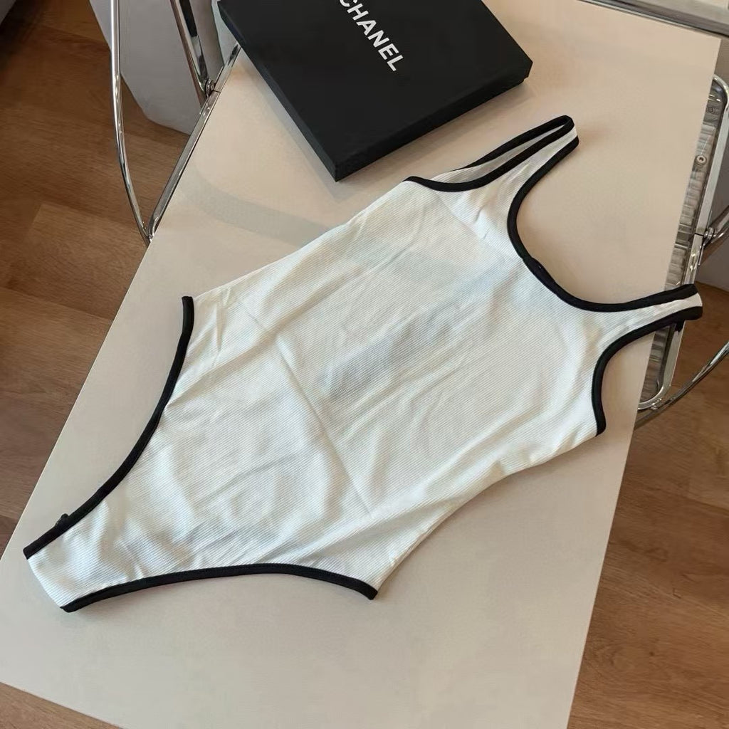 Hot selling zipper one-piece swimsuit