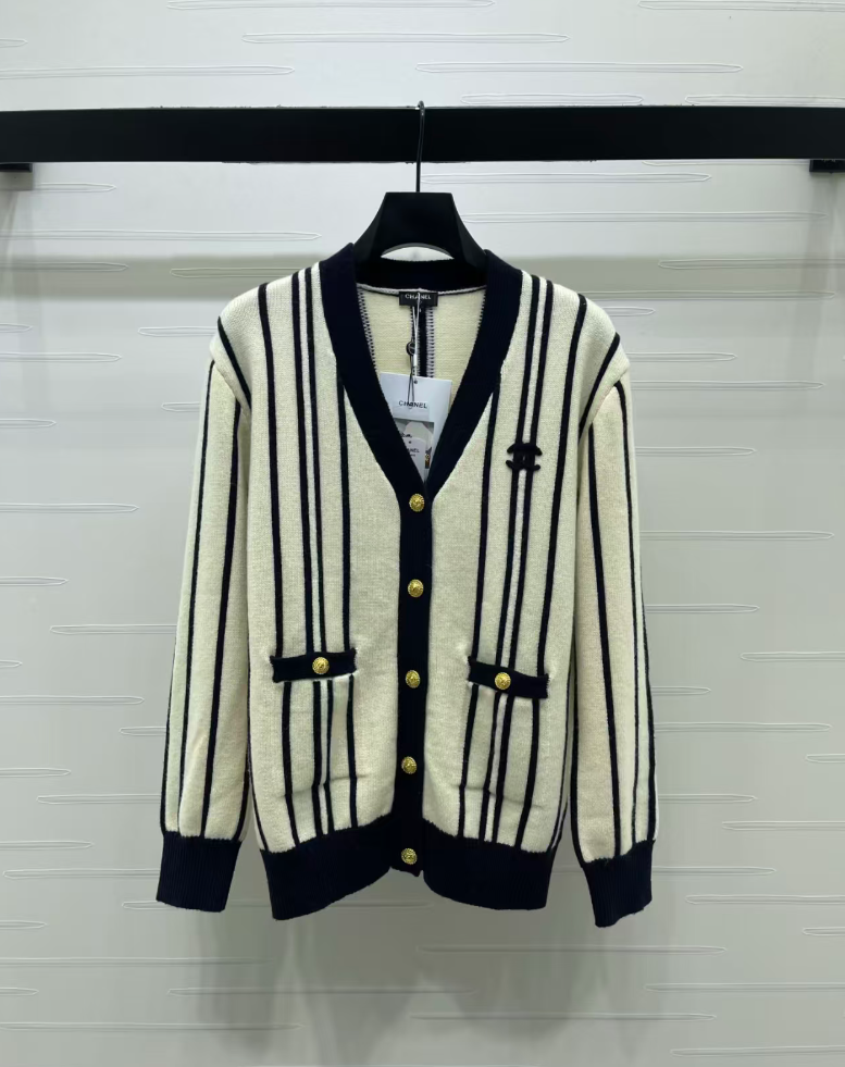 Women's Luxury Striped Knit Cardigan; Long-sleeved Knit Set Featuring A V-neck and Contrasting Trim.