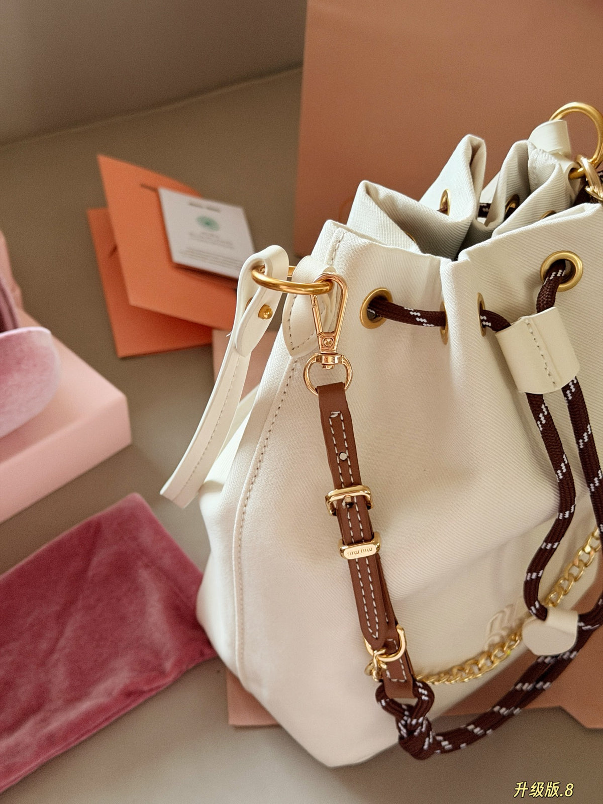 Canvas drawstring bucket bag