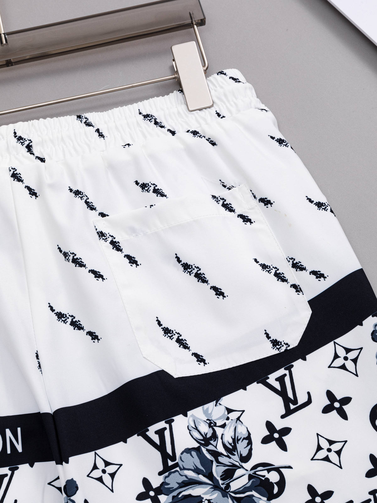 Straight striped spliced beach shorts