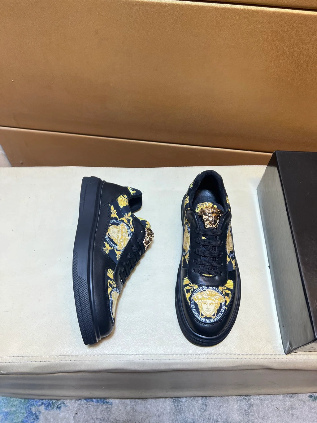 Novel and fashionable trendy shoes