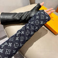 Fashionable motorcycle 🚗 glove