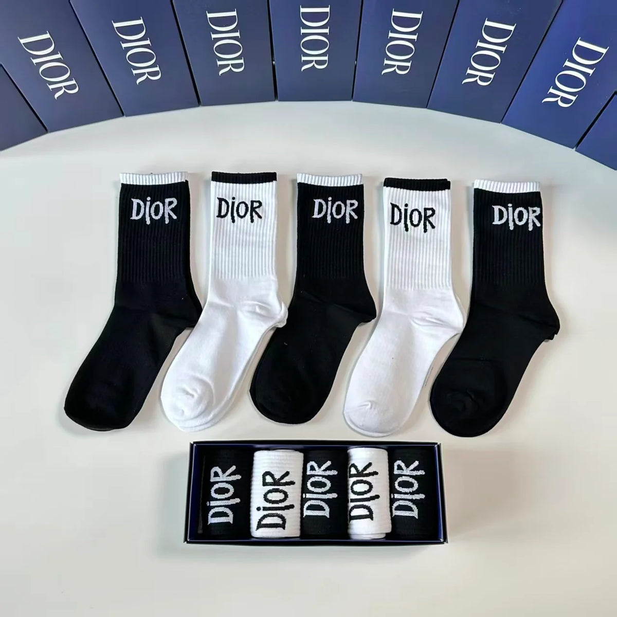 New medium to long socks