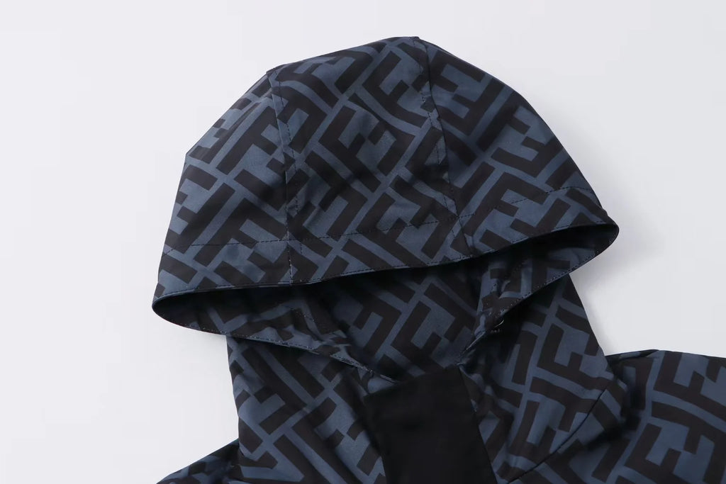 New embroidered hooded jacket