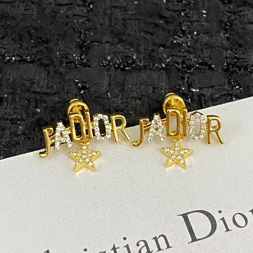 New letter star earrings