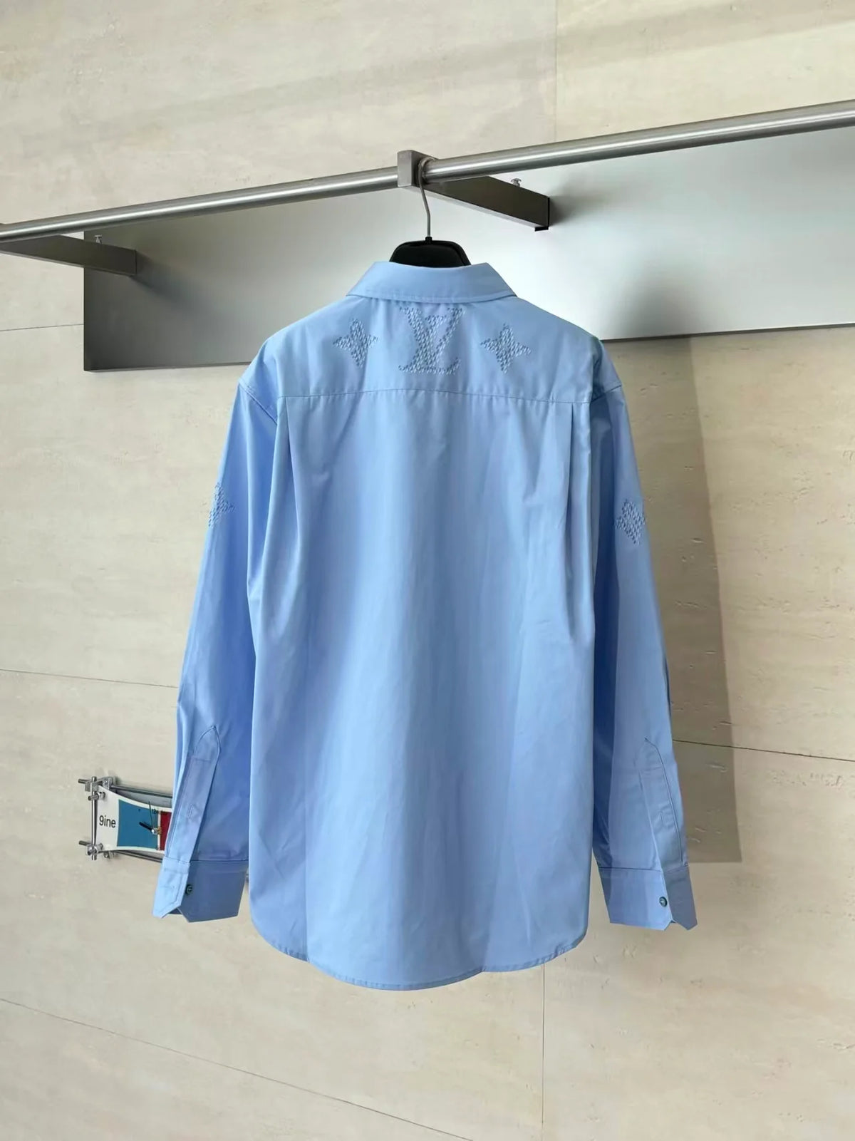 New letter printed long sleeved shirt