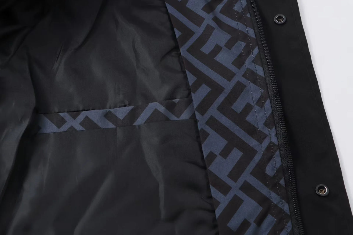New embroidered hooded jacket