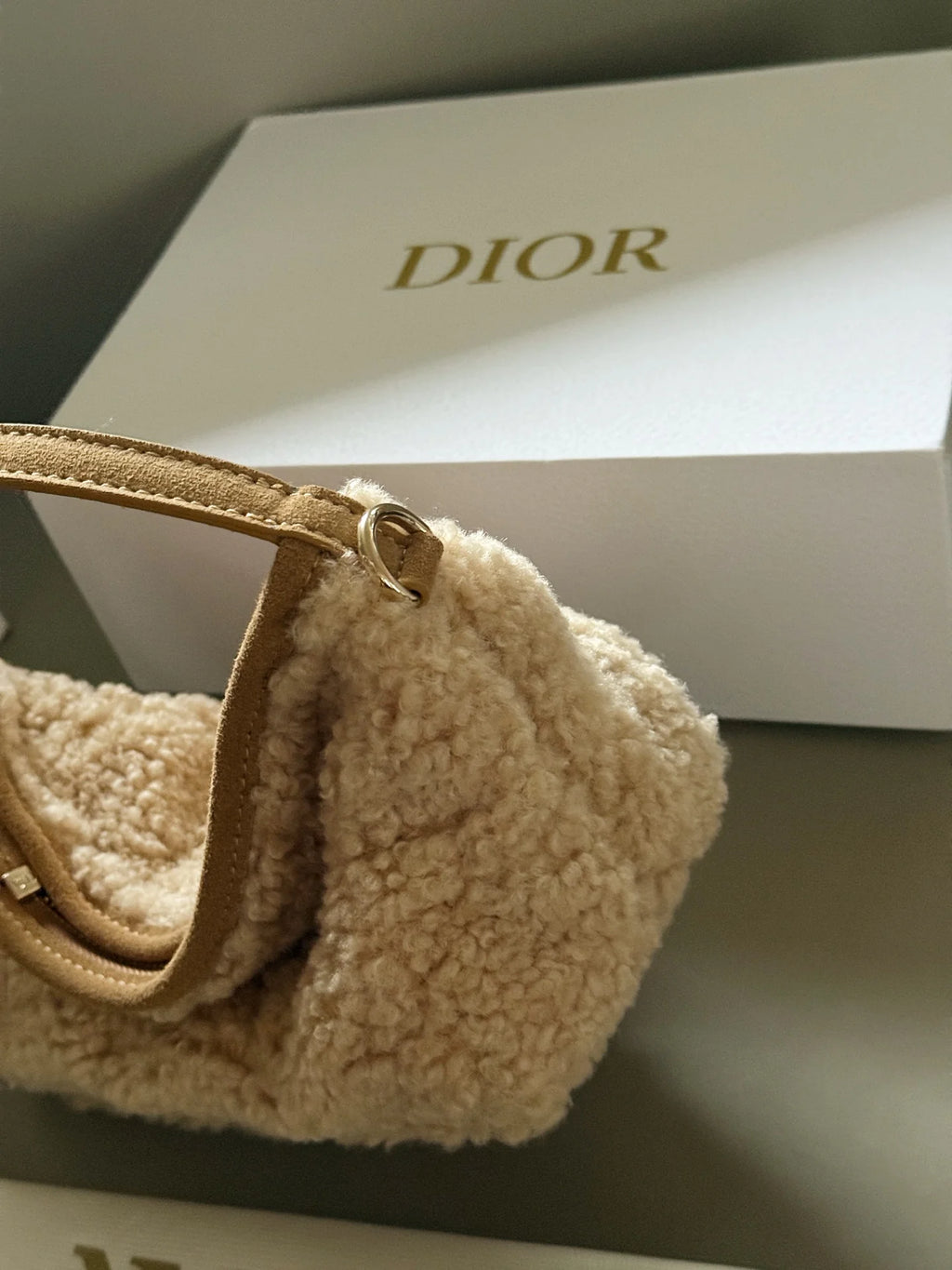 Plush lamb wool lunch box bag