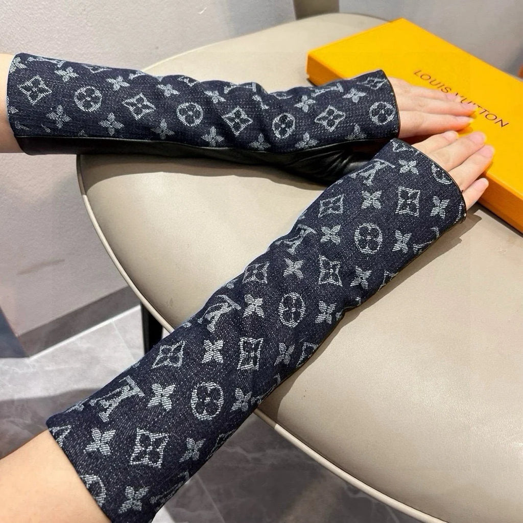 Fashionable motorcycle 🚗 glove