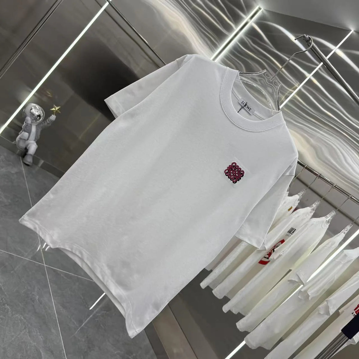 Autumn and winter new round neck short sleeved shirt