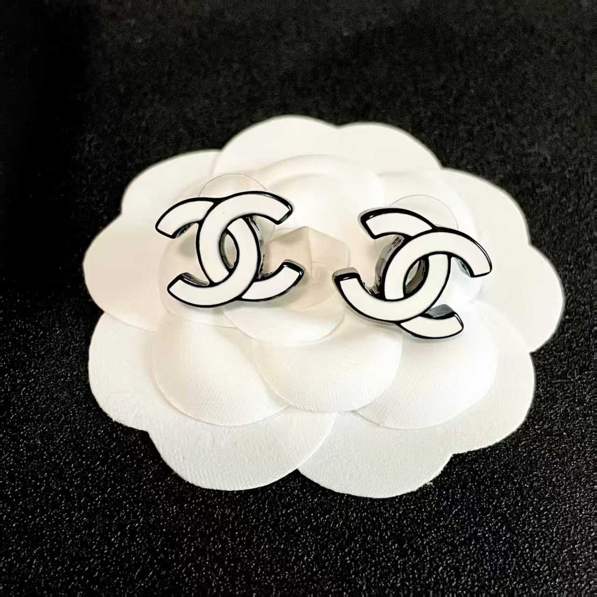 New Classic Earrings