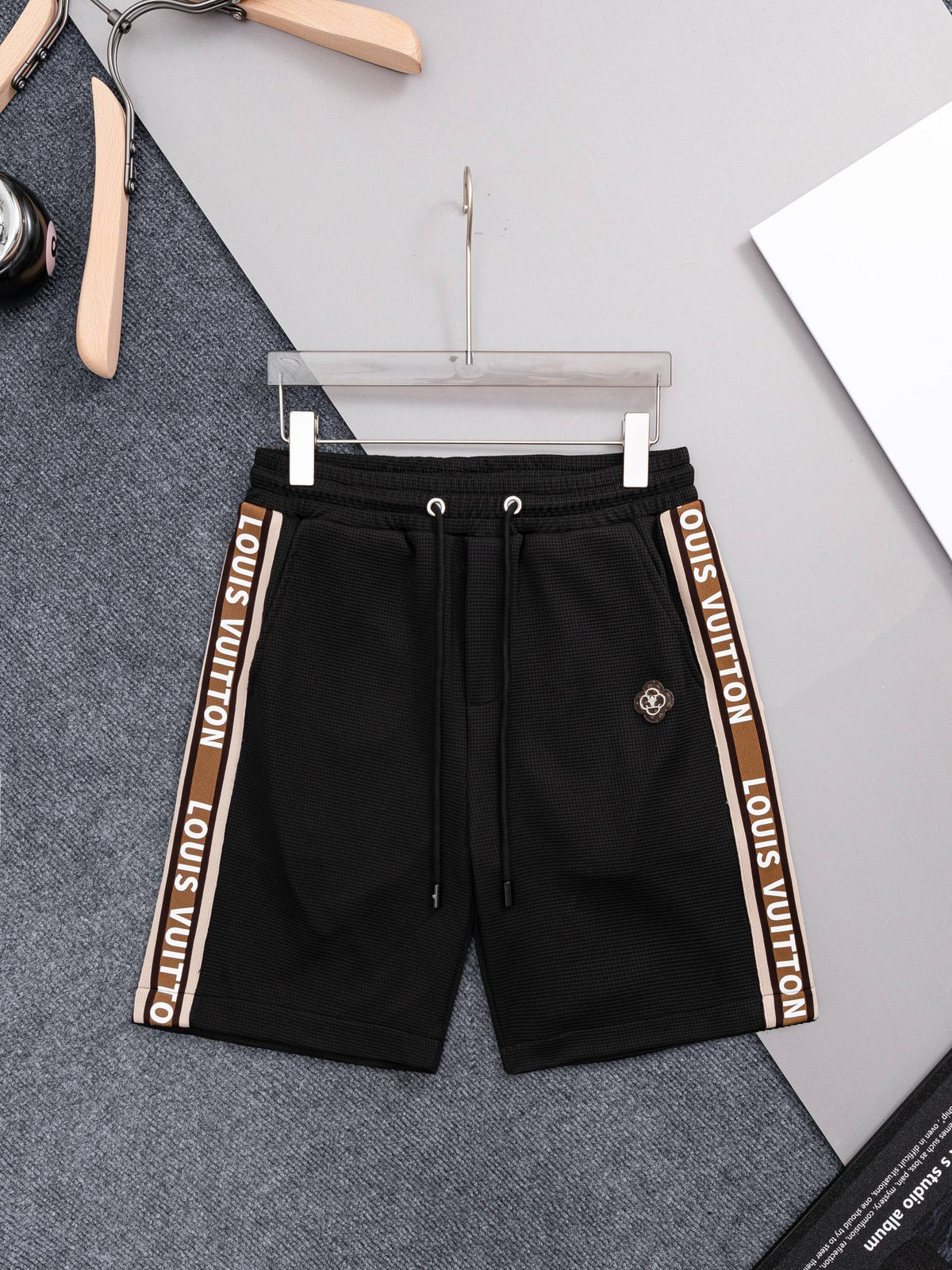 Knitted embroidery logo shorts