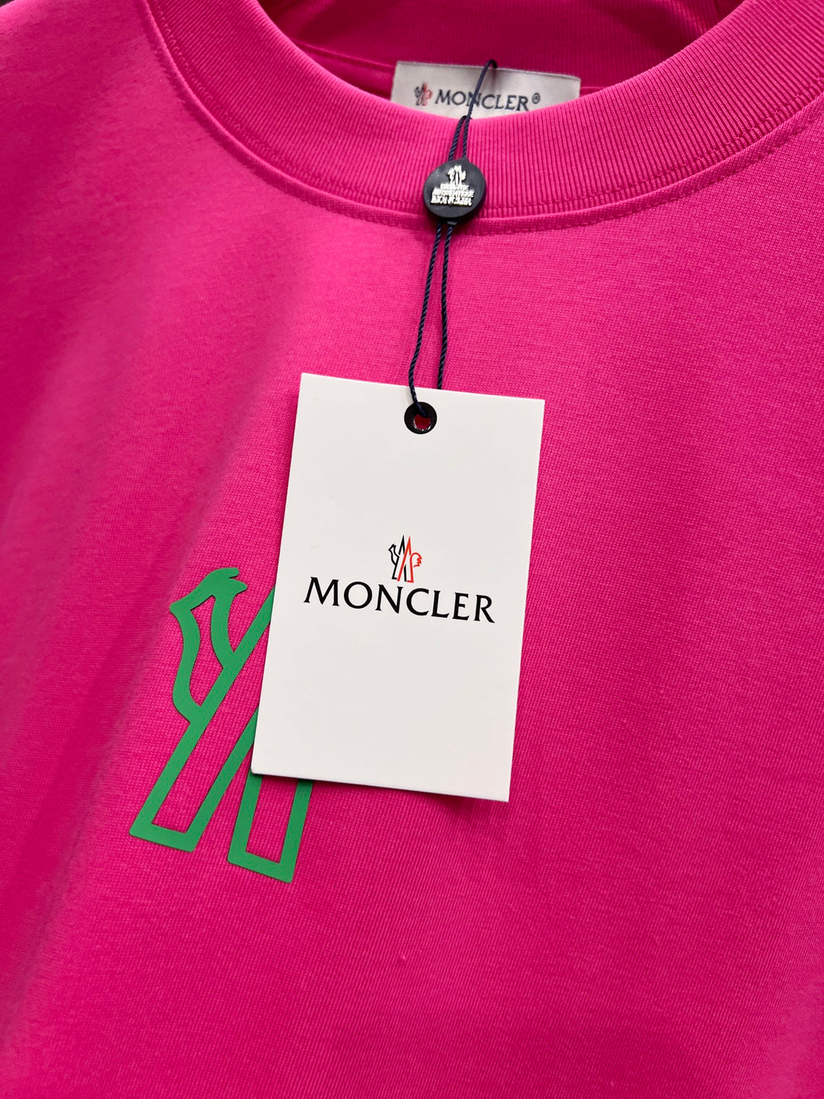 3D foam technology short sleeved T-shirt