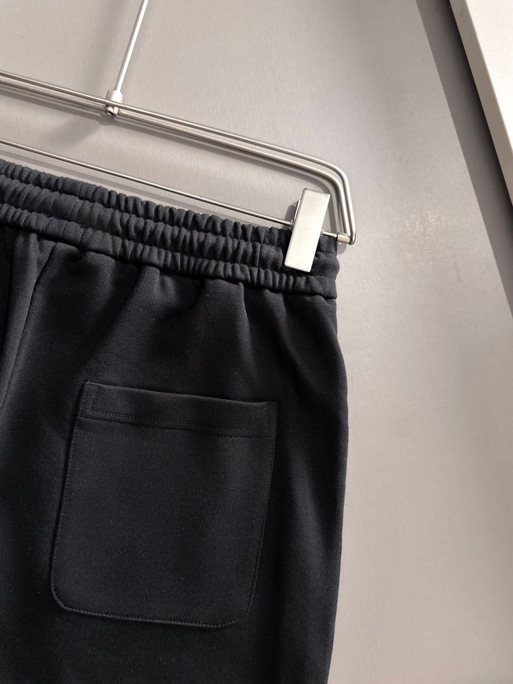 Toothbrush embroidered logo casual shorts
