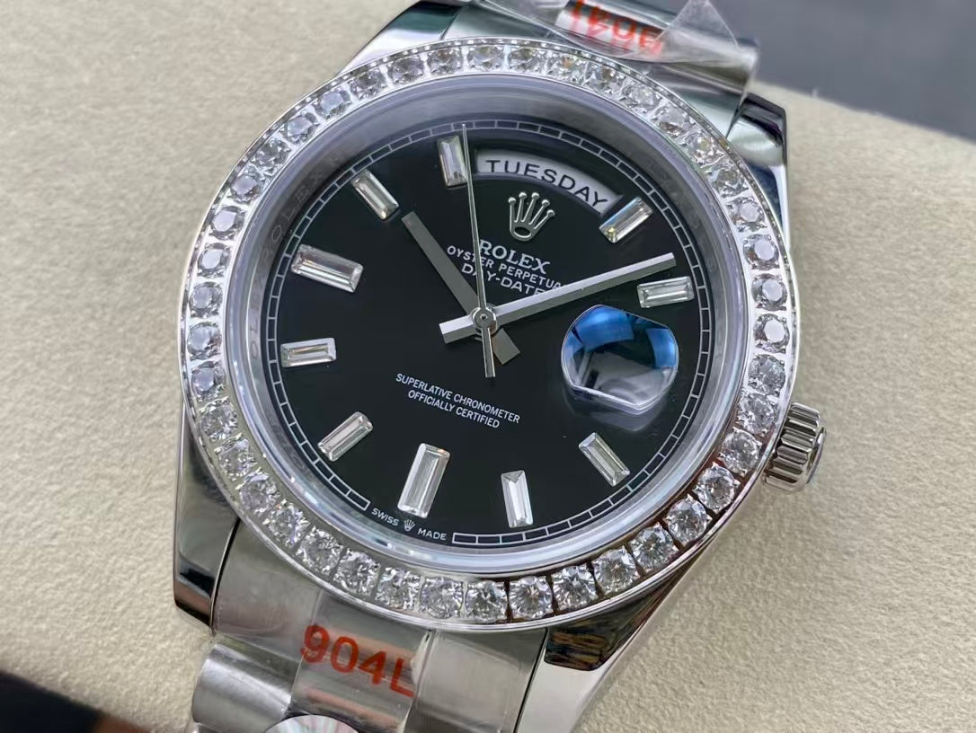 Black - Silver 904L Steel - Automatic -40mm