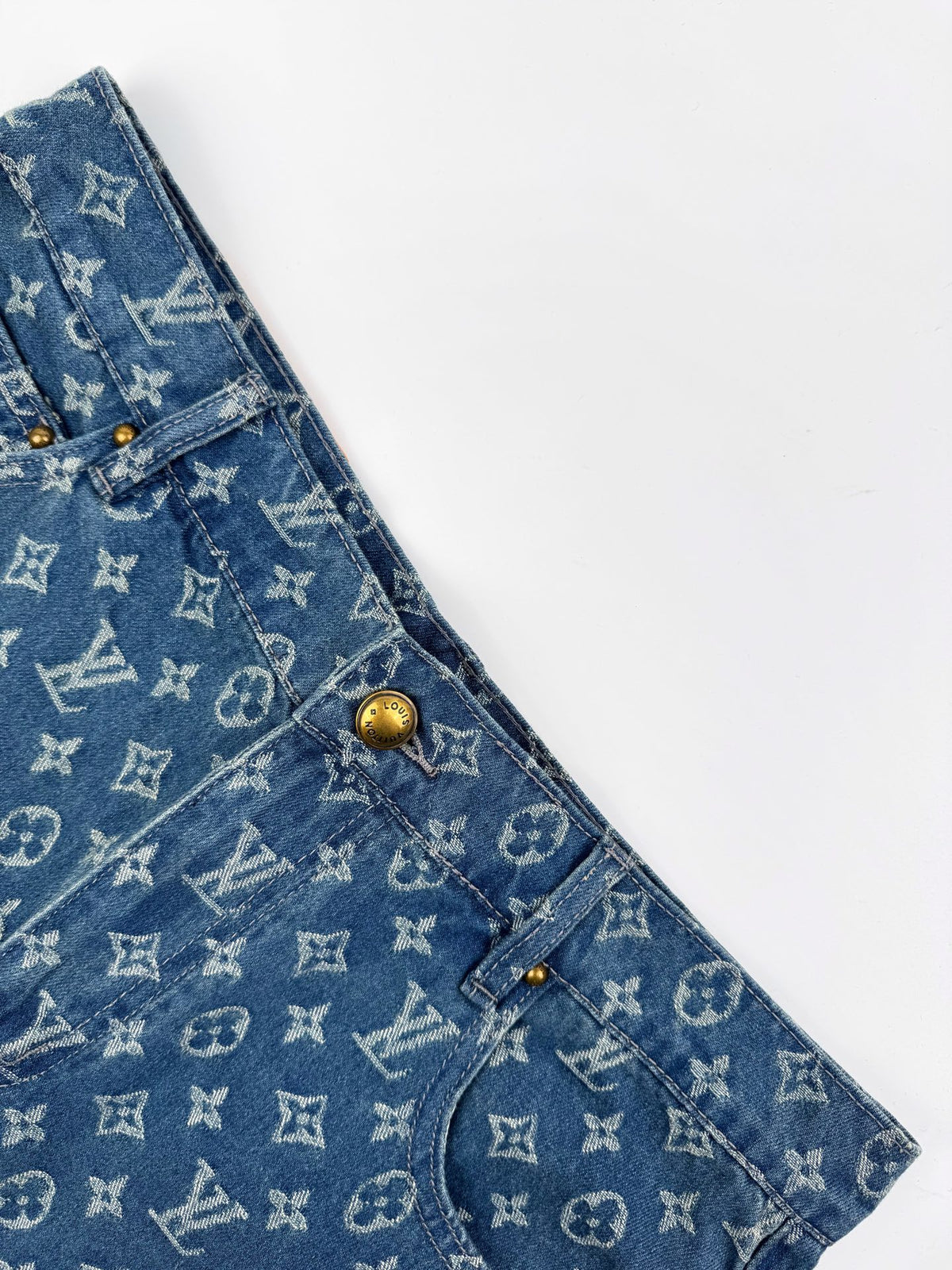 Full printed logo denim shorts