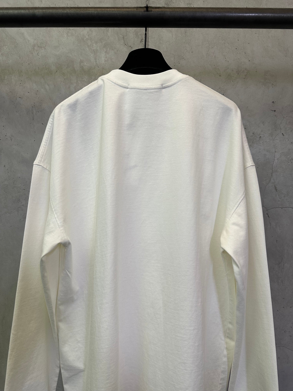 Large letter logo long sleeved T-shirt
