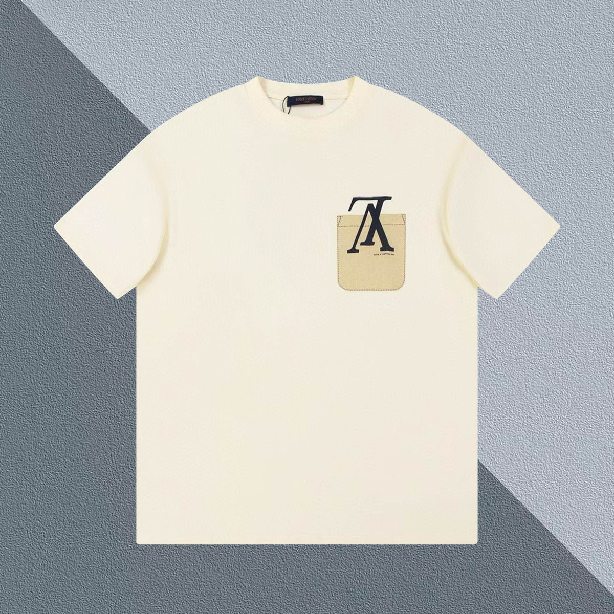 Fake chest pocket with new contrasting color design printed T-shirt