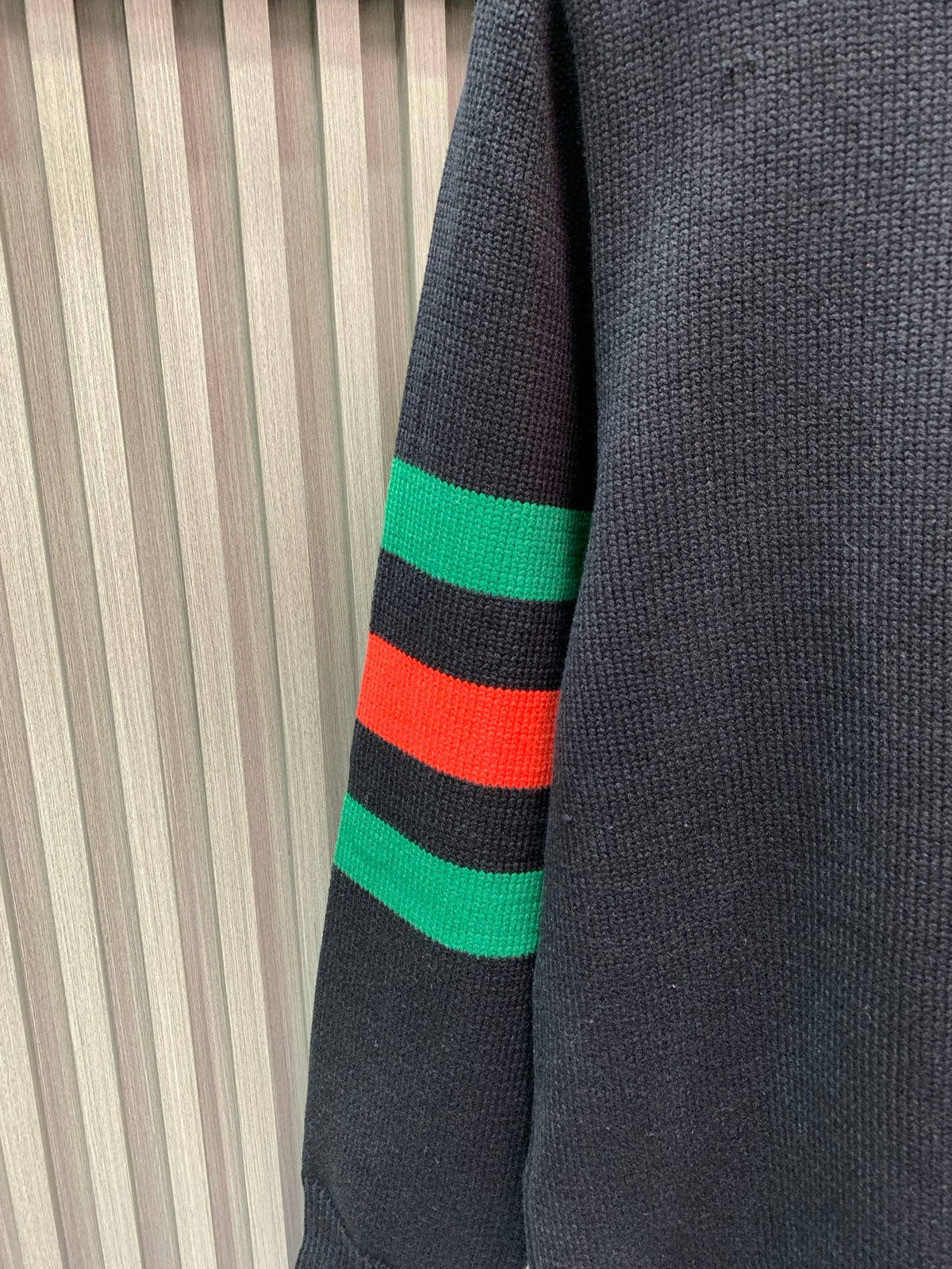 American college style retro round neck sweater