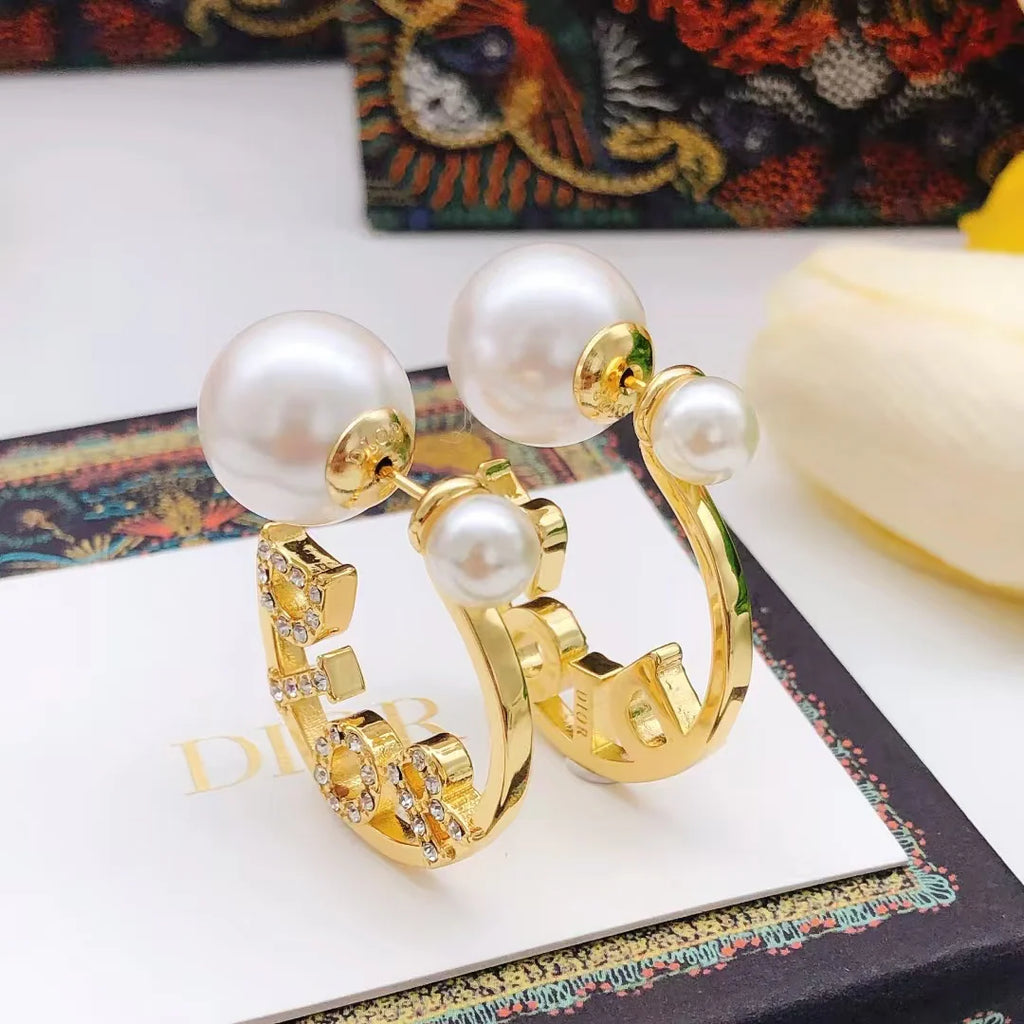 New round earrings