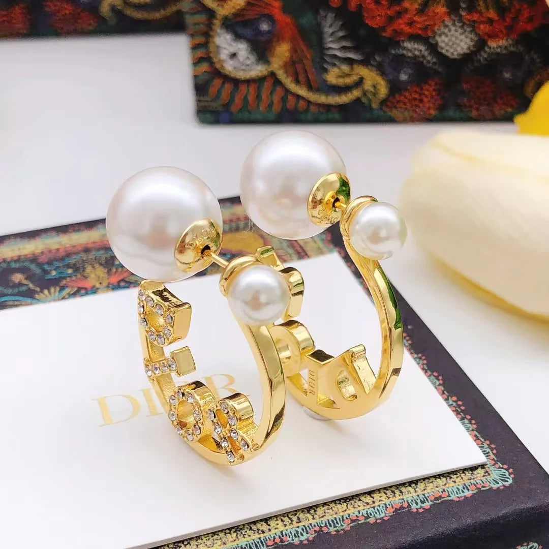 New round earrings