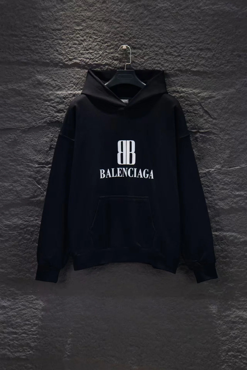 New printed hooded sweatshirt