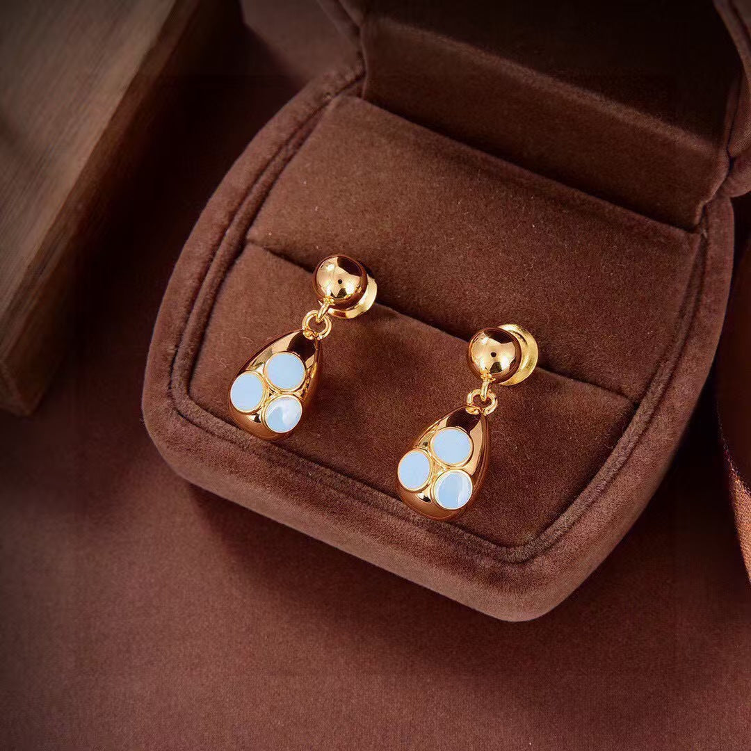 New Sparkling Earrings