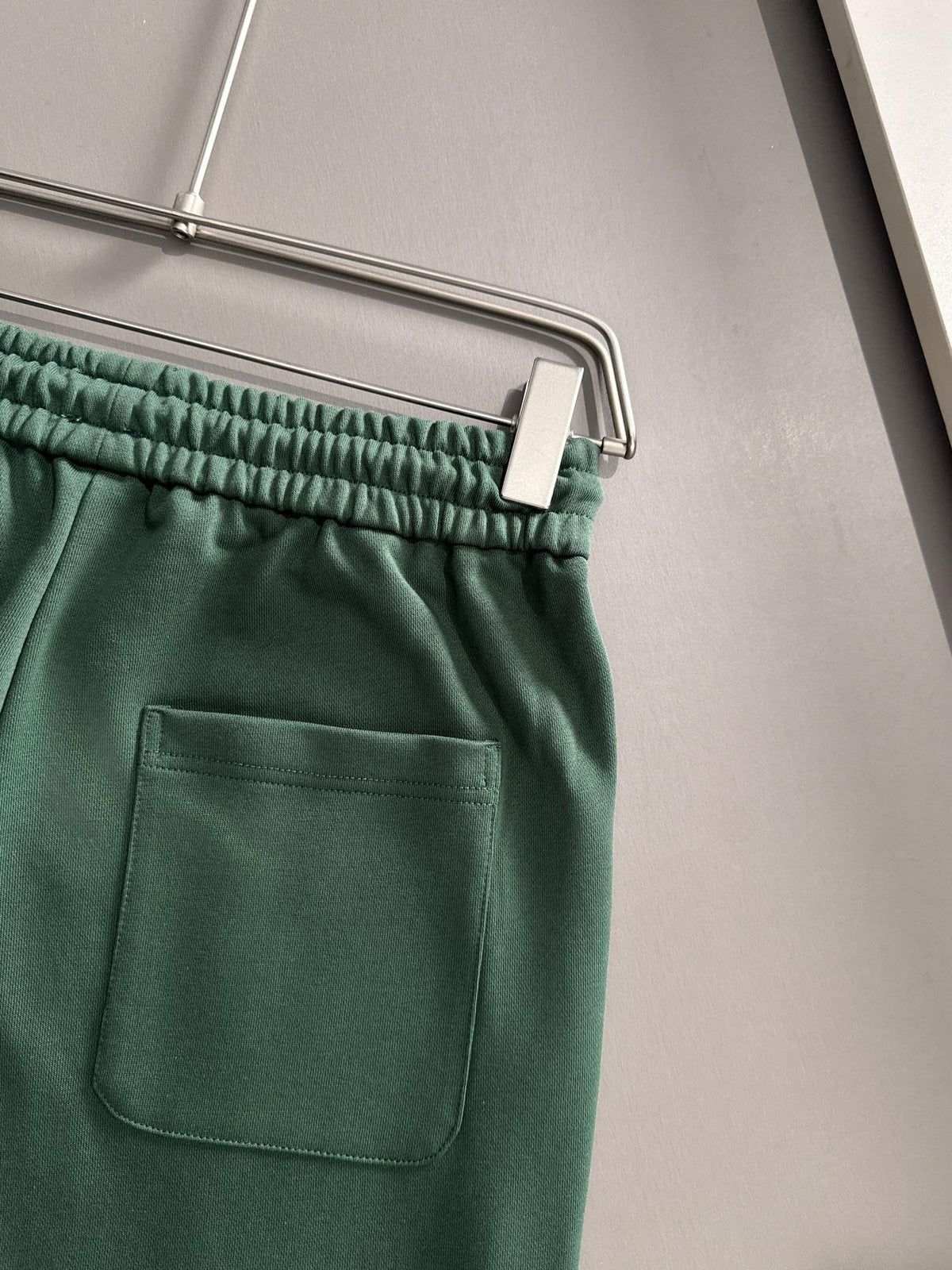Toothbrush embroidered logo casual shorts