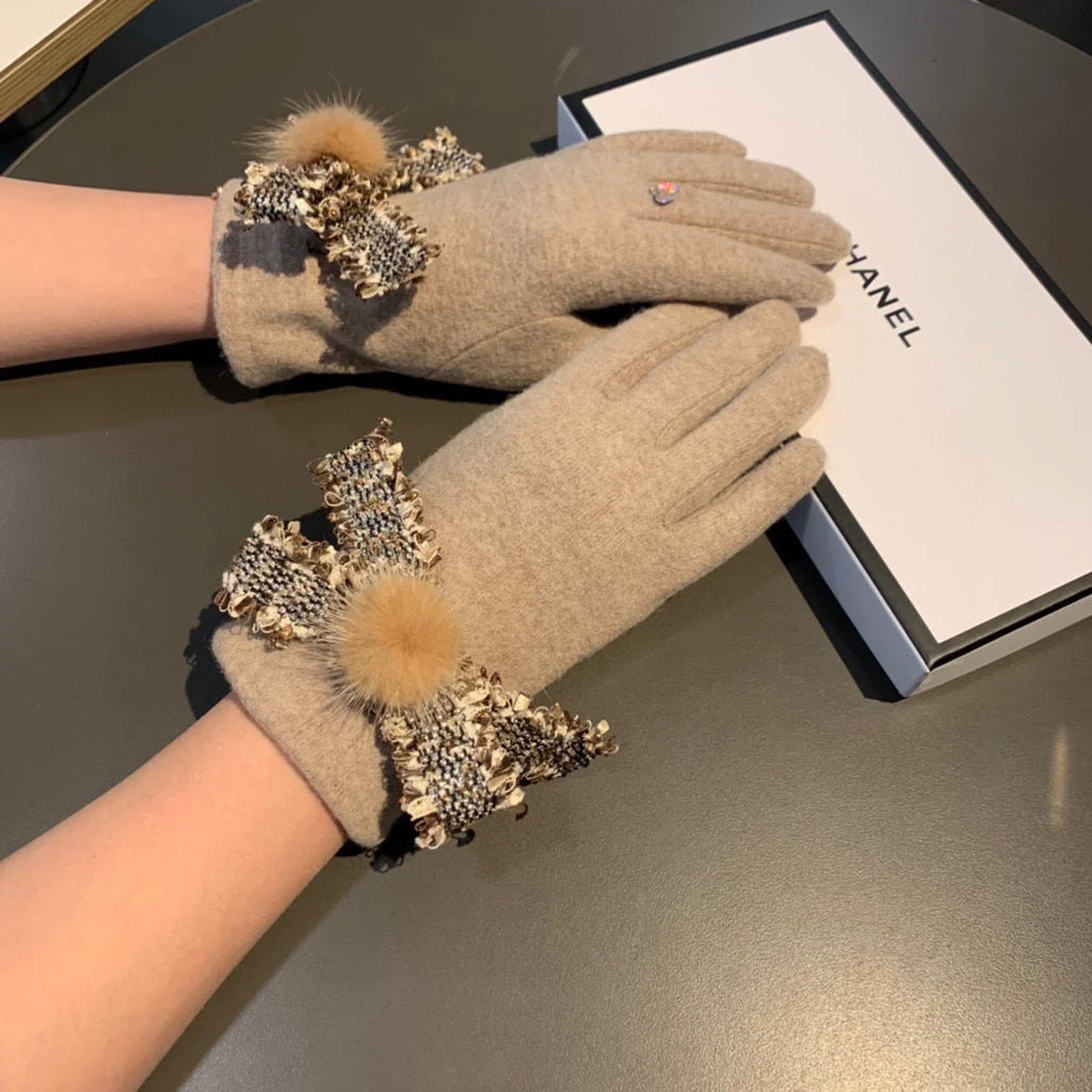 New wool gloves
