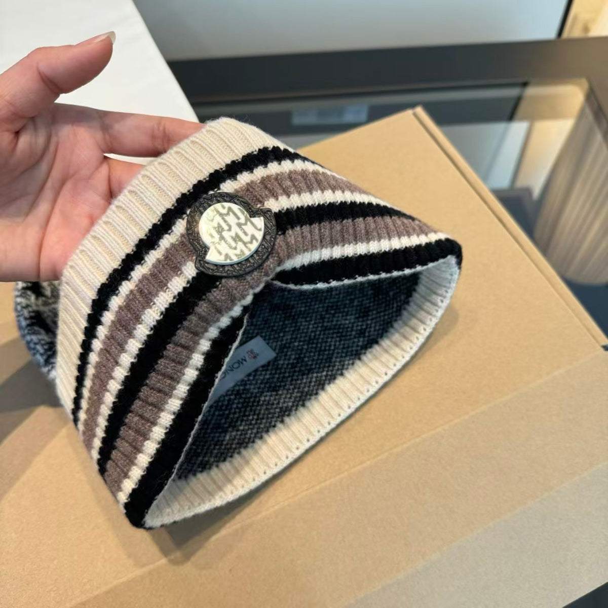 New wool yarn cap