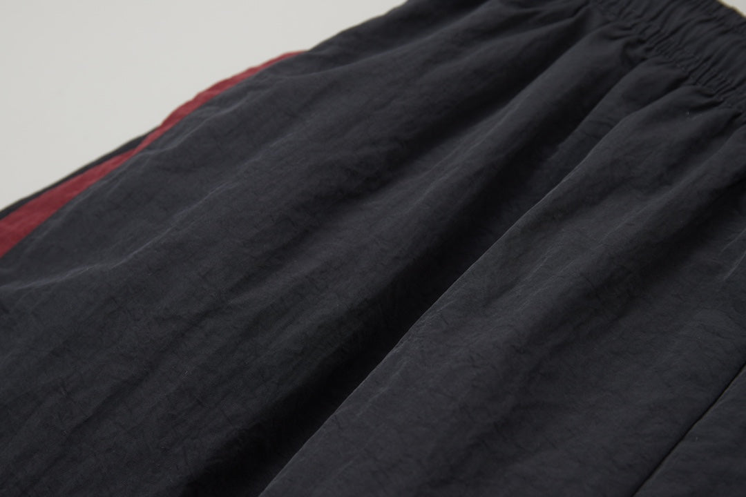 Black and red patchwork embroidered hooded sports suit