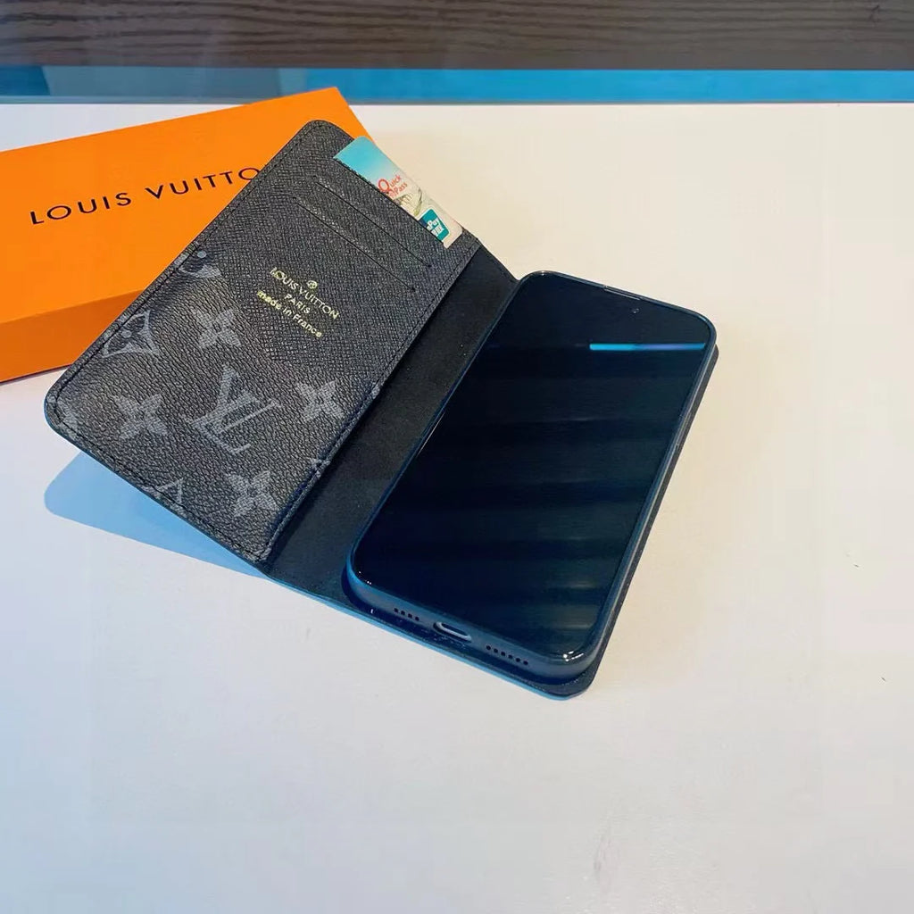 Splicing phone case